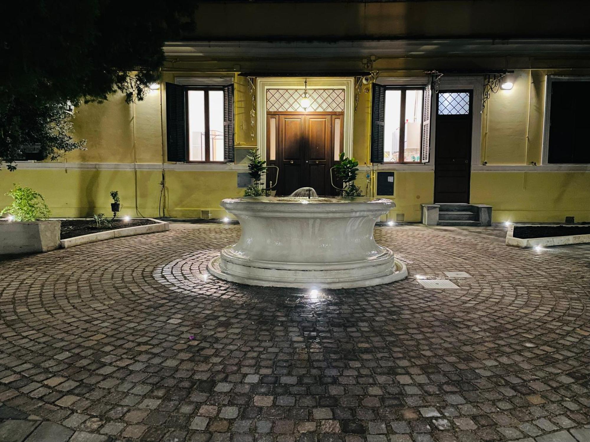 Colosseum-Apartments ローマ エクステリア 写真