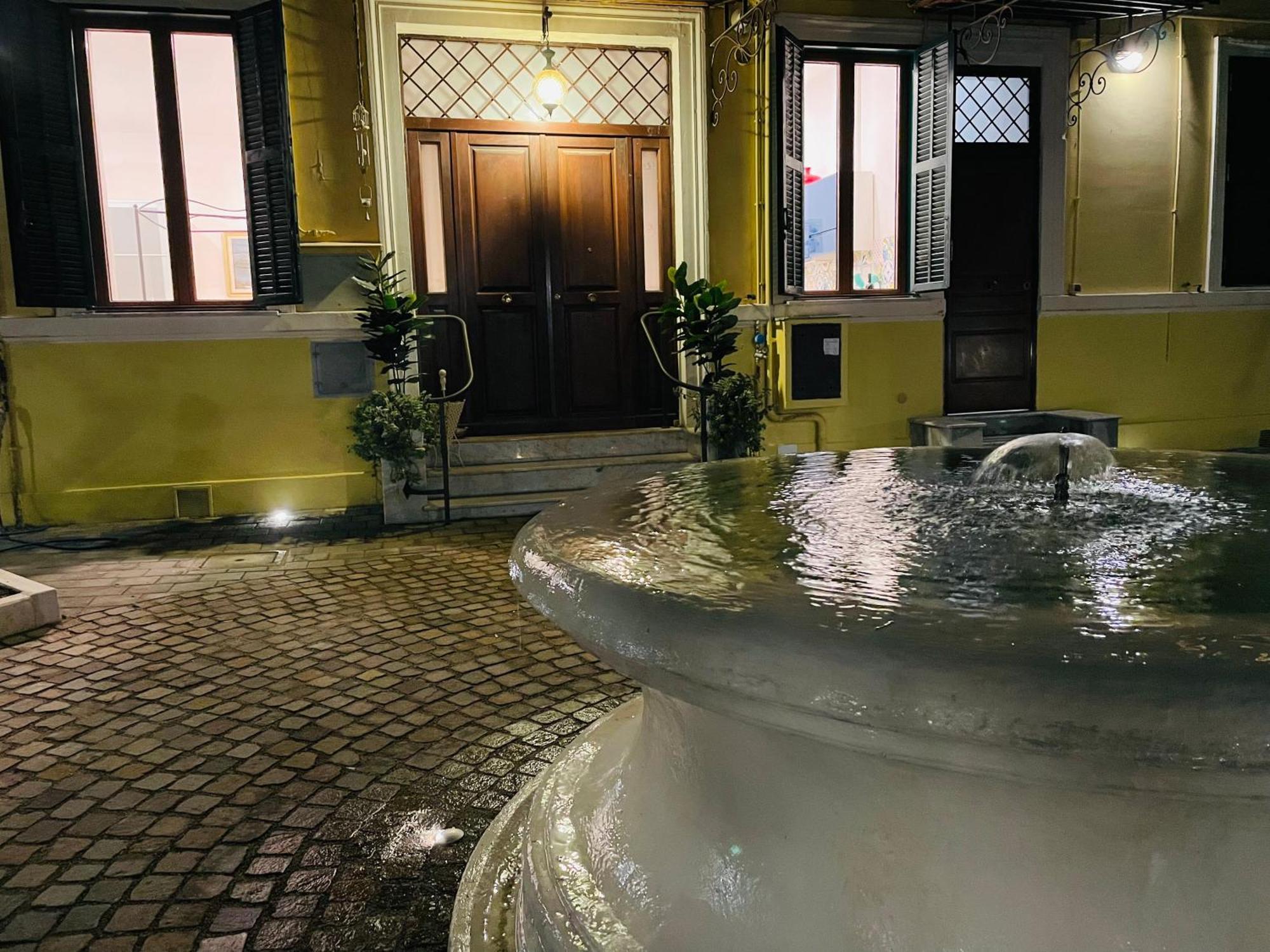 Colosseum-Apartments ローマ エクステリア 写真